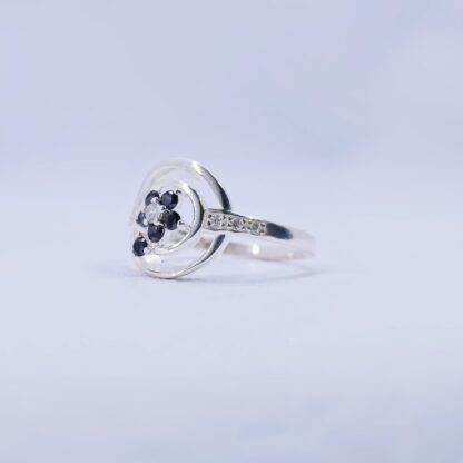 Anillo Flor en Aros